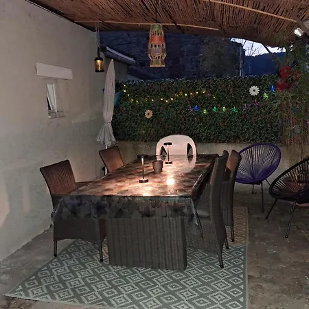 Semesterbostad La Traboule Maison De Avec Exterieur